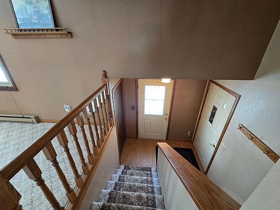 3rd image of 29 Ben Nevis Ln