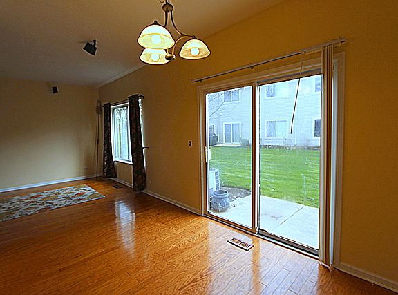 5th image of 257 Nicole Dr Unit C