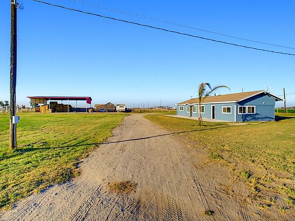 4th image of S Blaker Rd