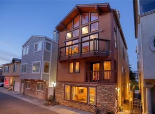 6B Surfside Ave, Surfside, CA 90743