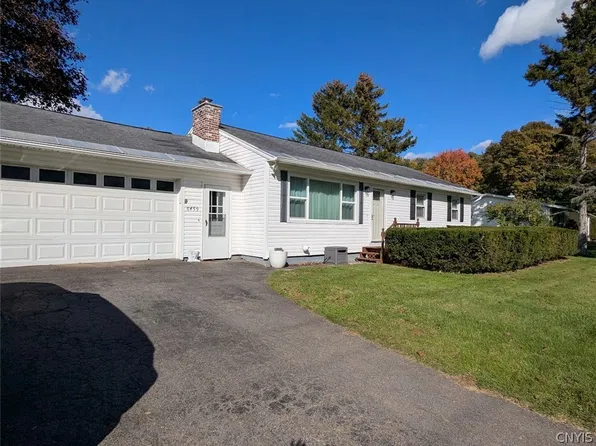 6459 Pillmore Dr, Rome, NY 13440