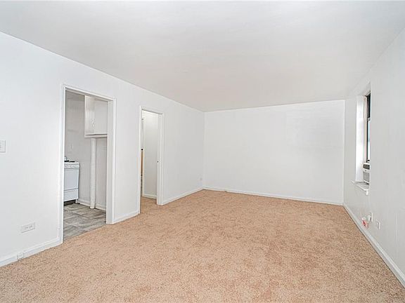 5th image of 20 89th St APT 3A