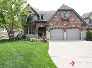 252 E Crescent Ave, Elmhurst, IL 60126