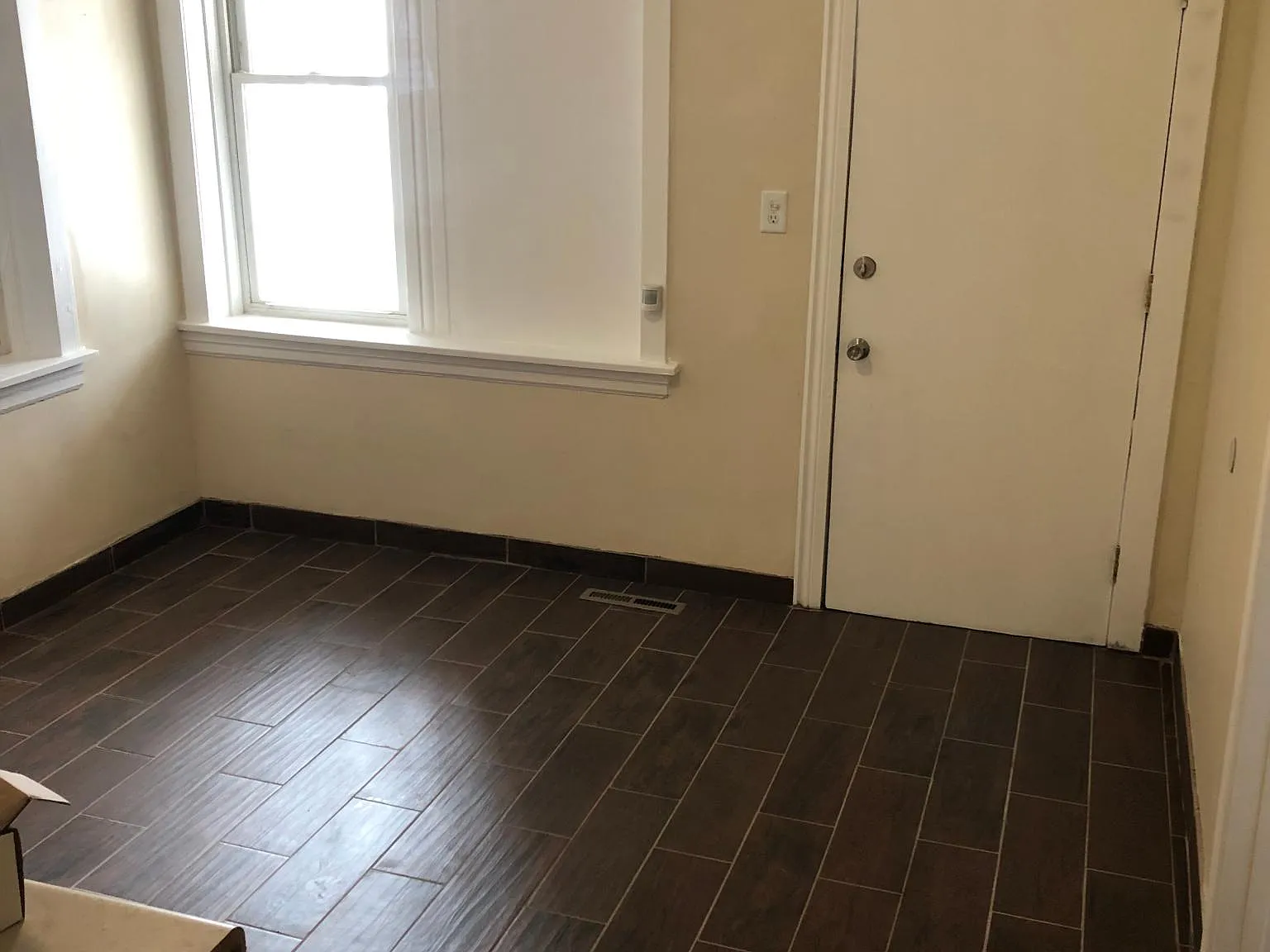 5708 S Laflin St — Photo 4
