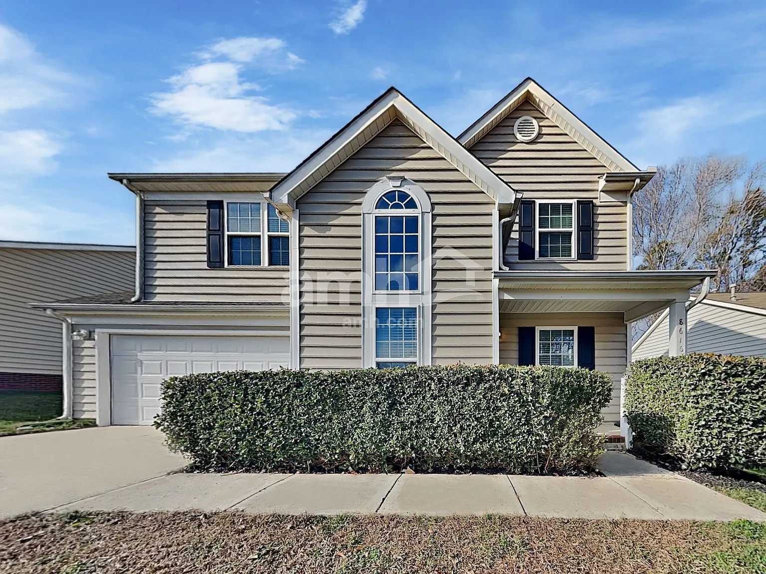 3 bed, 2.5 bath, 1830 sqft, $2,065 — Photo 1