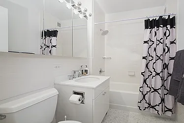Rented by Nest Seekers International
