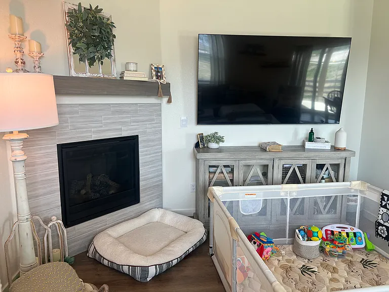 1695 Vantage Pkwy — Photo 4