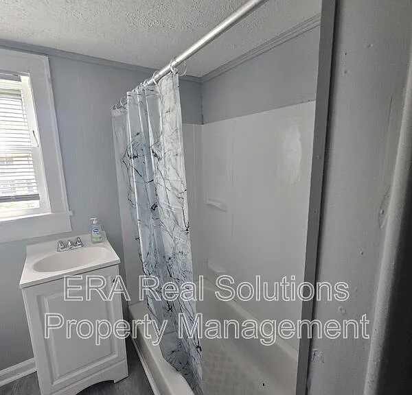 1557 N N Brks — Photo 11