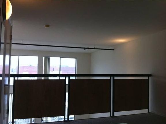 2nd image of 825 Minnesota St APT 7