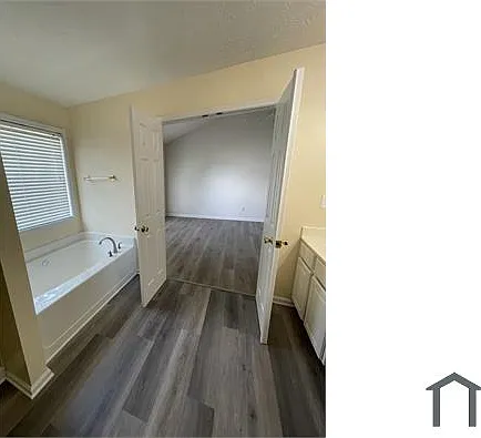3585 Highland Bluff Dr — Photo 9