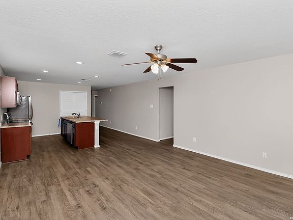 5th image of 12931 Cicely Ct