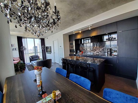 2nd image of 88 Blue Jays Way Floor 36