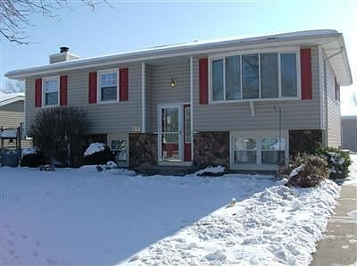 1st image of 122 Lilac Dr