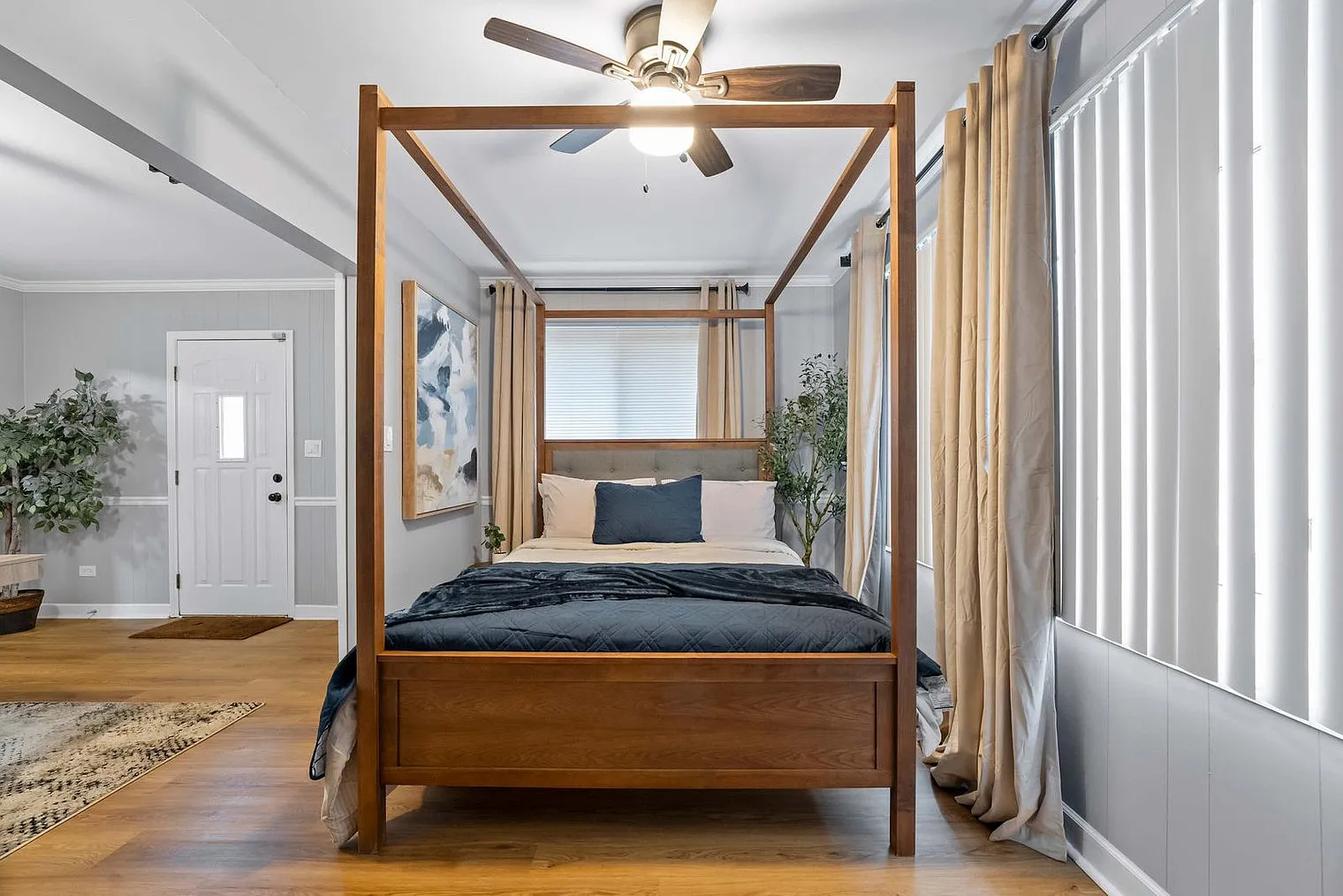 4 bed, 1.0 bath, $13,224 — Photo 2