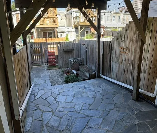 1432 Haubert St — Photo 9