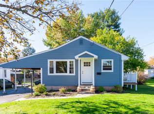 11 Fenwood Ave, West Hartford, CT 06110