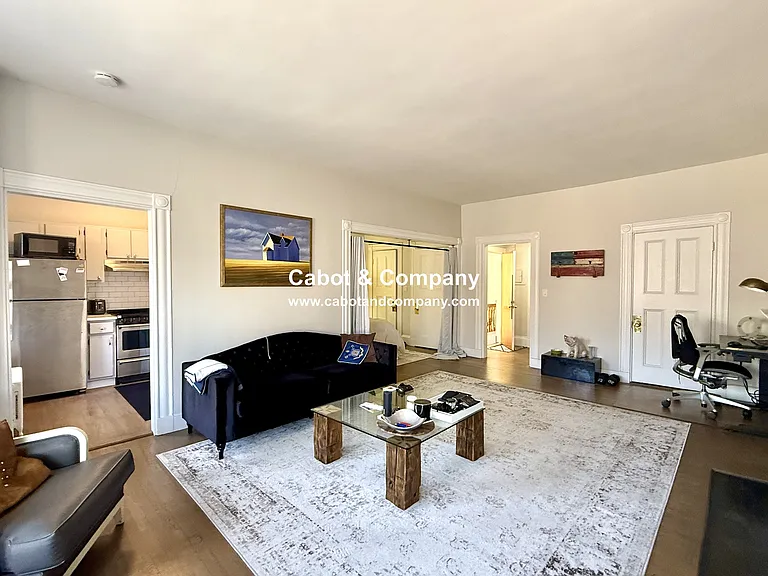 475 Beacon St #4F — Photo 8
