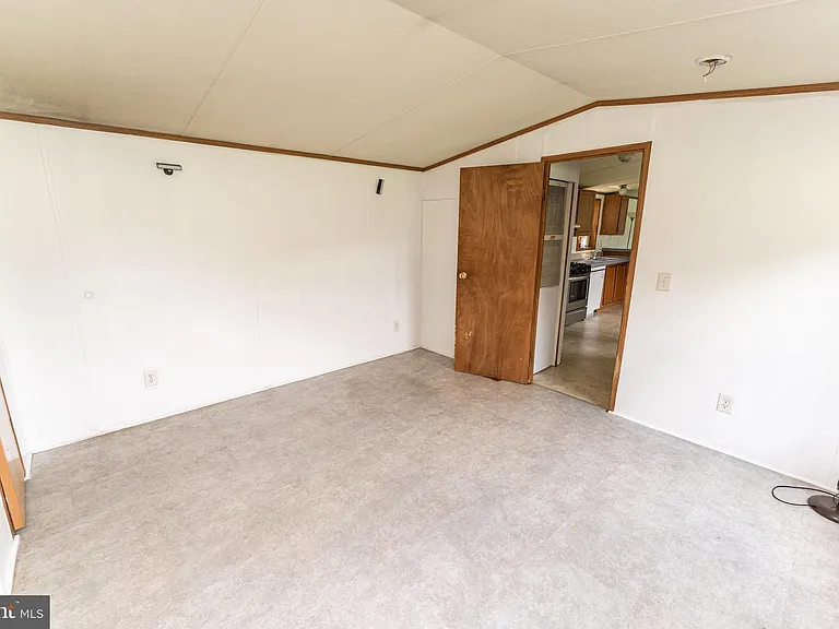 2350 Old Snow Hill Rd — Photo 29