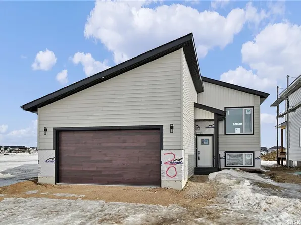 220 Veterans DRIVE, Warman, SK S0K 4S3