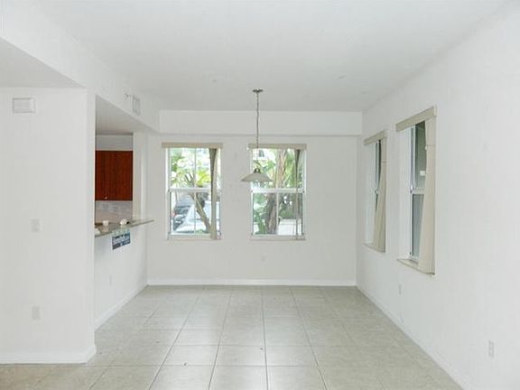 4th image of 8933 NW 107th Ct Unit 101