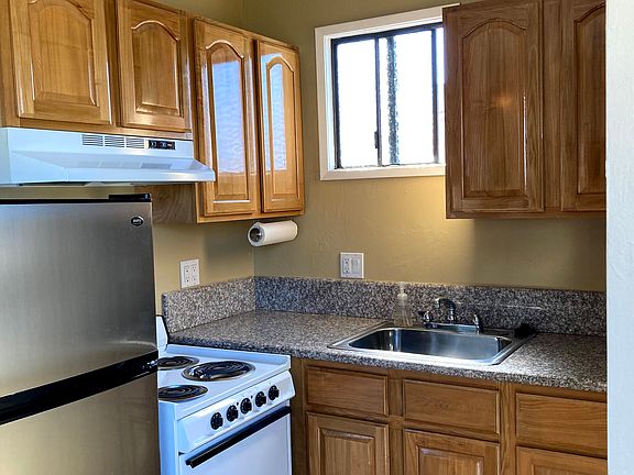 3rd image of 3848 Sacramento St #9