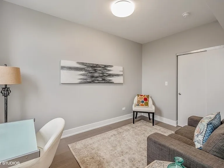 4941 S Champlain Ave #3 — Photo 7
