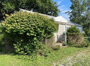 13 Broyles St, Buckner, MO 64016
