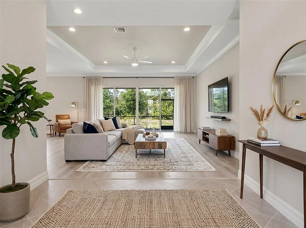 3 bed, 3.0 bath, 2647 sqft, $2,750 — Photo 3