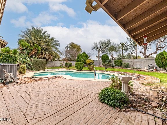 3rd image of 14301 W MITCHELL Drive