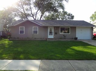 510 Sherwood Dr, Streamwood, IL