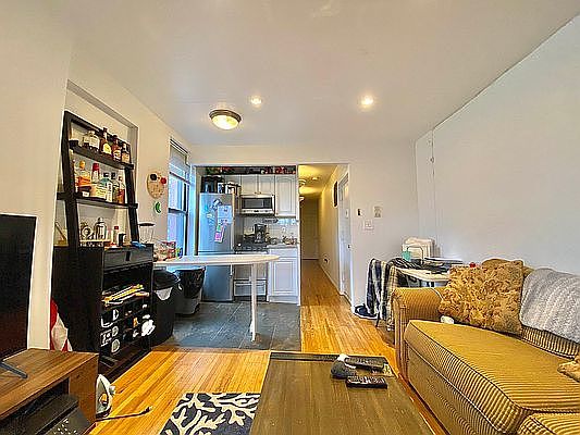 1st image of 600 W 52nd St #2