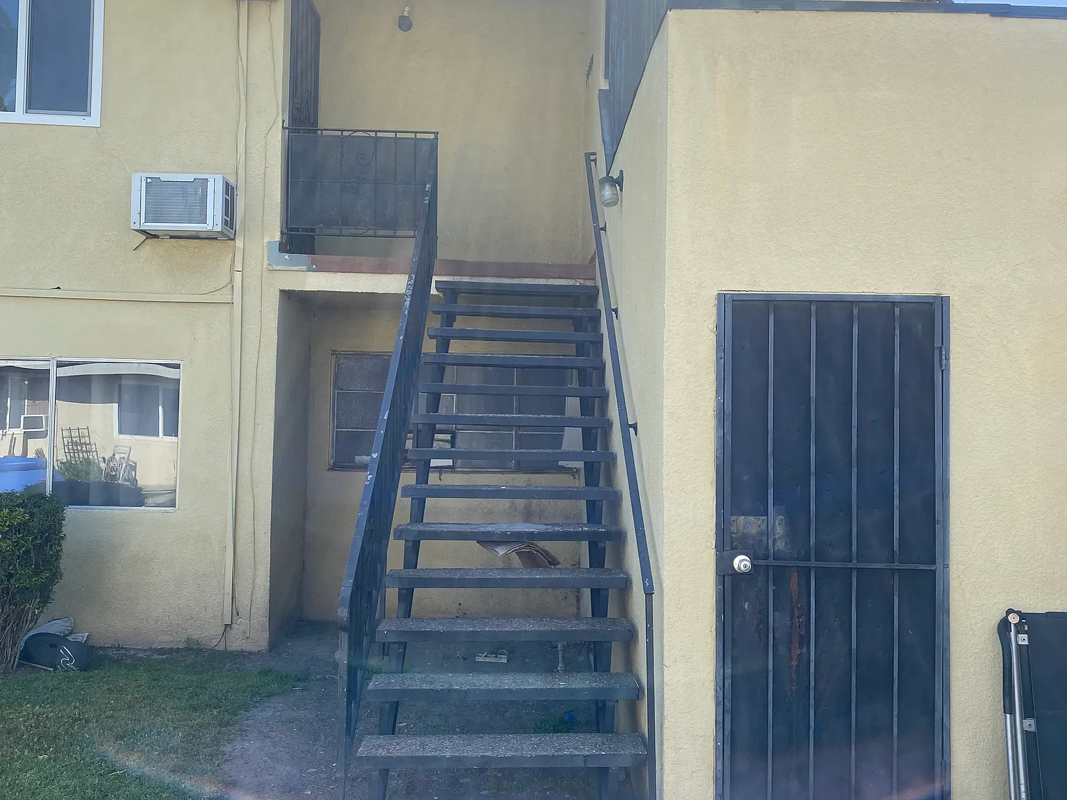 3 bed, 1000 sqft, $2,700 — Photo 4
