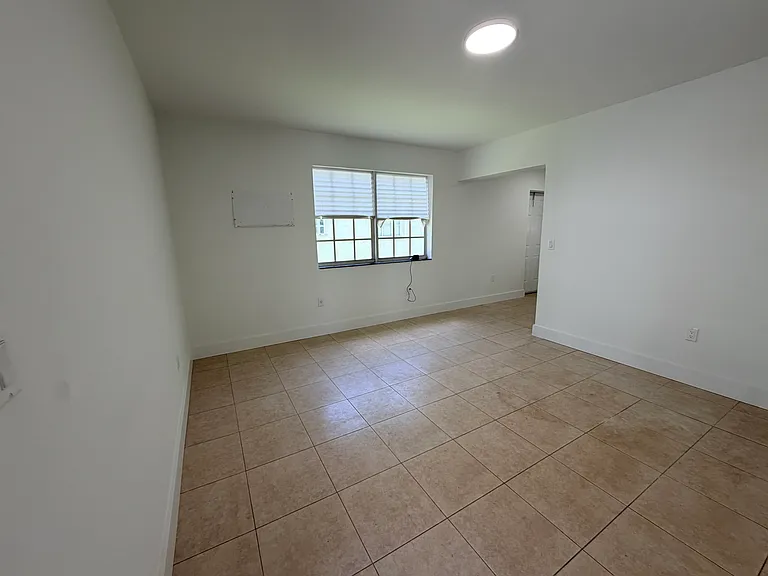281 NE 78th St #1 — Photo 5