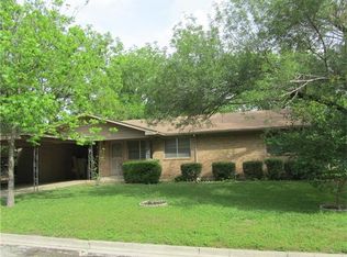 800 Otis St, Taylor, TX 76574