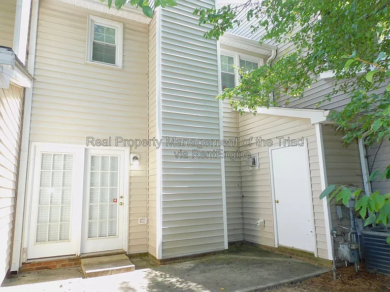 12 Cedar Knoll Dr — Photo 17