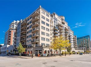 399 Elizabeth St #210, Burlington, ON L7R 0A4