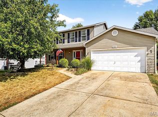 4022 Cambridge Crossing Dr, Saint Charles, MO
