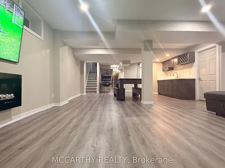 124 Johnson Dr — Photo 38