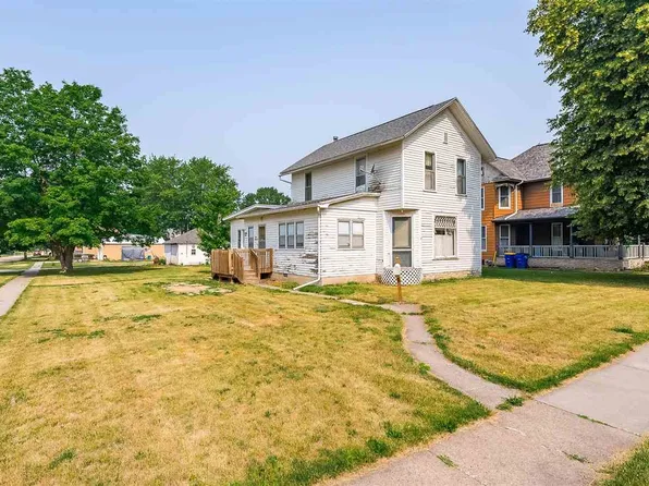 603 N Iowa Ave, Washington, IA 52353