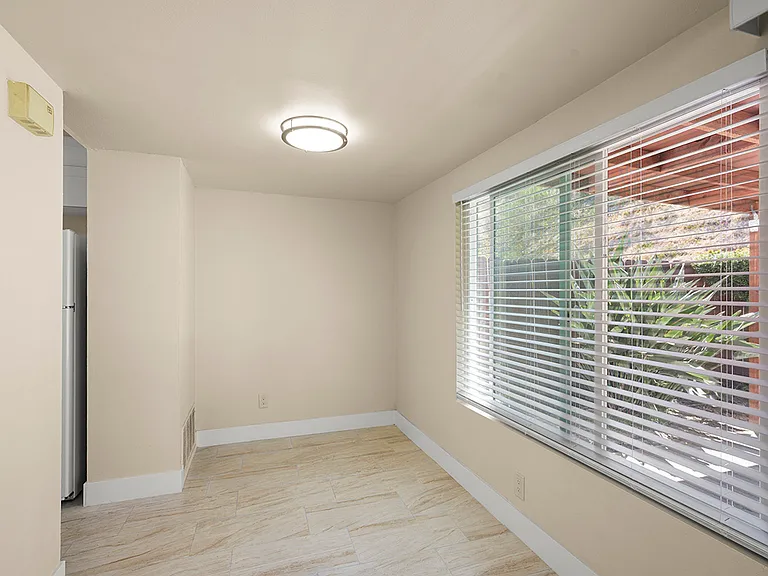 1923 Terrakappa Ave — Photo 6