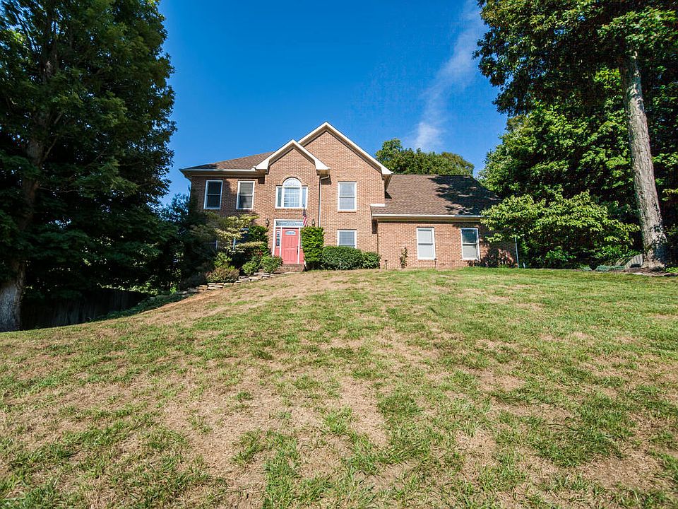 1st image of 1212 Chickering Way Ln