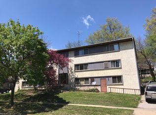 1100 Oakcrest St, Iowa City, IA 52246