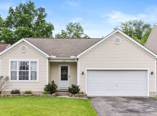 1883 Bay Port Dr, Grove City, OH 43123