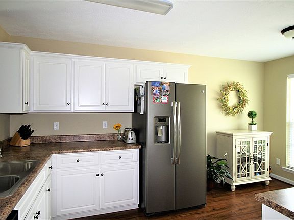 4th image of 111 Brow Tine Ct