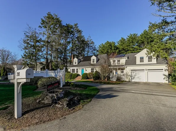 318 Fisher St, Walpole, MA 02081
