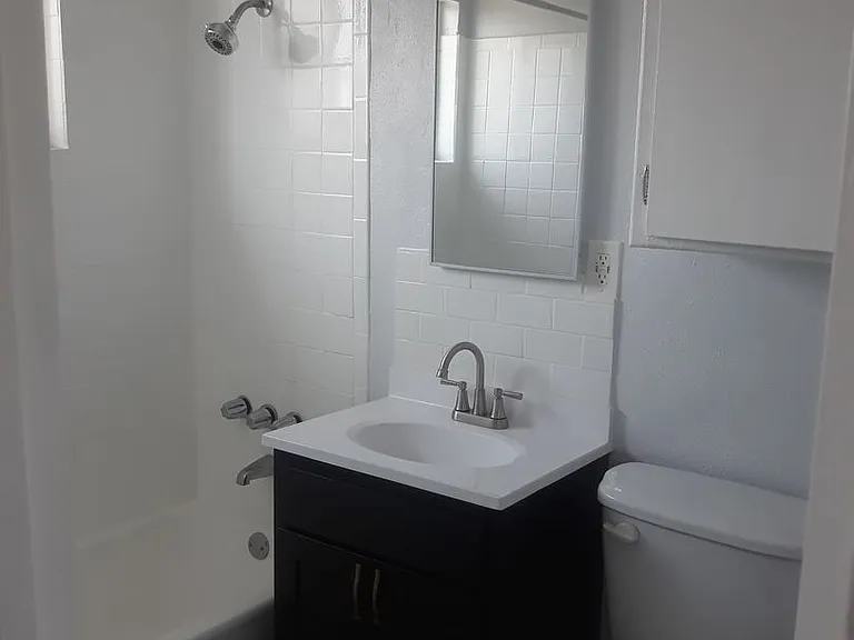 6347 Malabar St — Photo 12