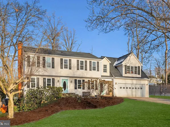 718 Carlisle Dr, Arnold, MD 21012