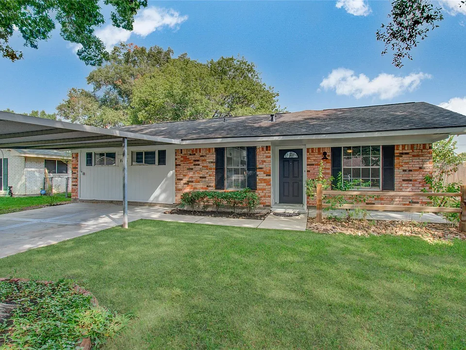 1806 Cypress Dr
