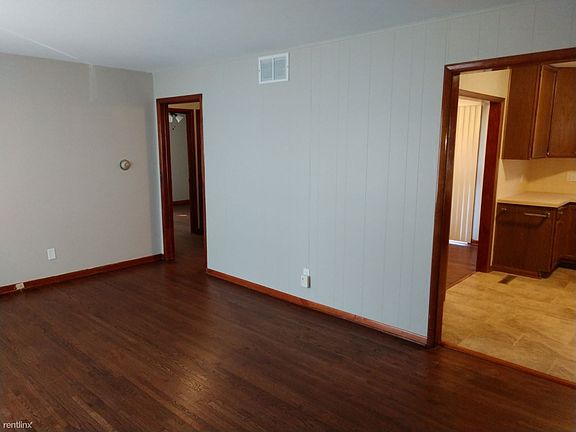 4. 1714 Webster, Living Room (2)