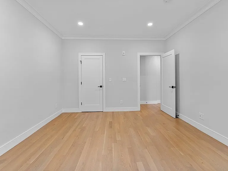 531 Newbury St #1K — Photo 16